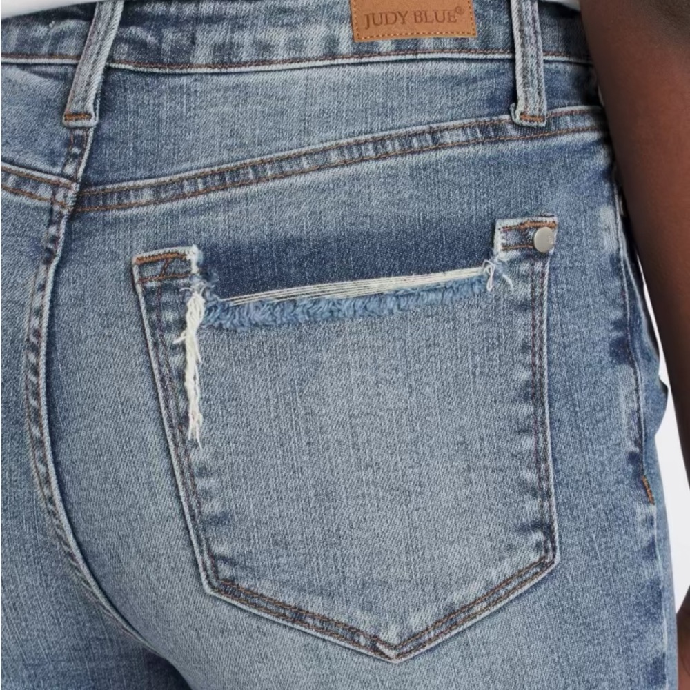 Judy Blue Jenni High Rise Cropped Jean (28) - Picture 8 of 10